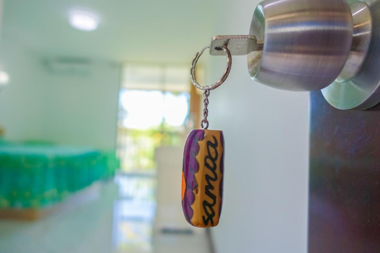 Lynn'S Getaway Hotel 아피아 외부 사진
